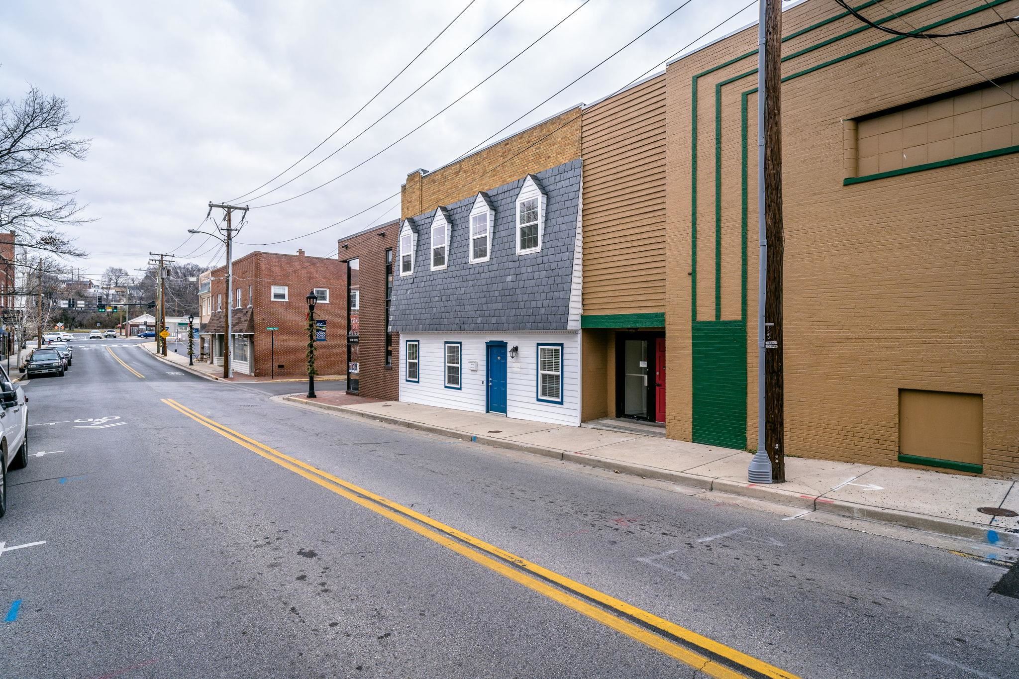 421 WEST MAIN ST, WAYNESBORO, Virginia 22980, ,Commercial,421 WEST MAIN ST,662574 MLS # 662574