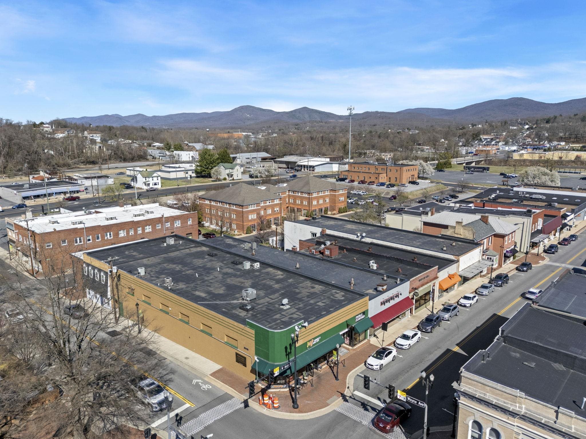 421 WEST MAIN ST, WAYNESBORO, Virginia 22980, ,Commercial,421 WEST MAIN ST,662574 MLS # 662574