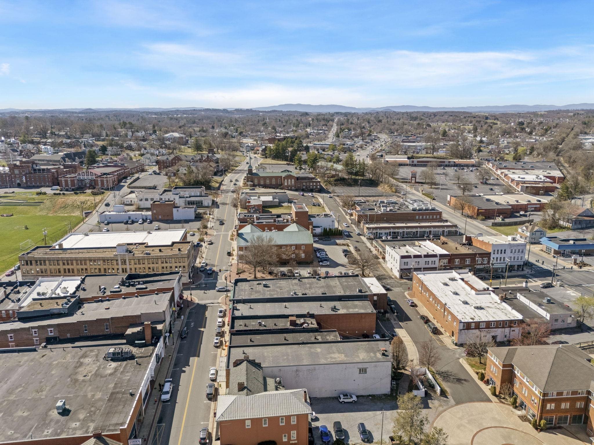421 WEST MAIN ST, WAYNESBORO, Virginia 22980, ,Commercial,421 WEST MAIN ST,662574 MLS # 662574