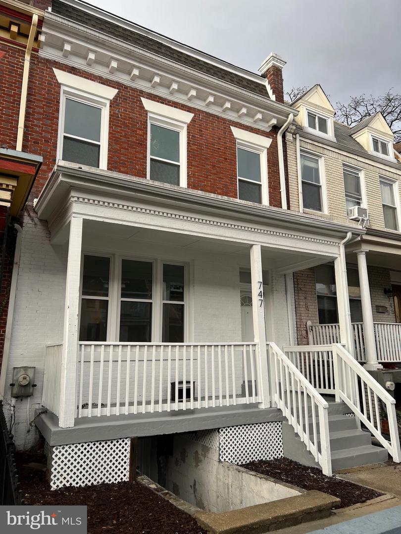 747 NEWTON PL NW, WASHINGTON, District Of Columbia 20010, 4 Bedrooms Bedrooms, 11 Rooms Rooms,2 BathroomsBathrooms,Residential,For sale,747 NEWTON PL NW,DCDC2188824 MLS # DCDC2188824