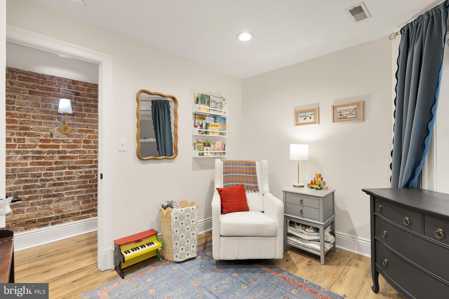 1354 KENYON ST NW #G, WASHINGTON, District Of Columbia 20010, 2 Bedrooms Bedrooms, ,2 BathroomsBathrooms,Residential,For sale,1354 KENYON ST NW #G,DCDC2190116 MLS # DCDC2190116