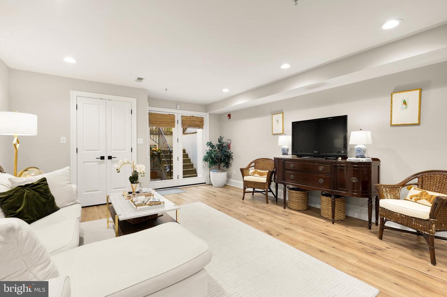 1354 KENYON ST NW #G, WASHINGTON, District Of Columbia 20010, 2 Bedrooms Bedrooms, ,2 BathroomsBathrooms,Residential,For sale,1354 KENYON ST NW #G,DCDC2190116 MLS # DCDC2190116