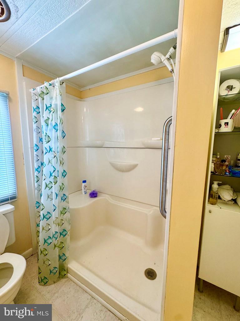 8272 SEA BIRD DR, CHINCOTEAGUE ISLAND, Virginia 23336, 2 Bedrooms Bedrooms, ,1 BathroomBathrooms,Residential,For sale,8272 SEA BIRD DR,VAAC2001936 MLS # VAAC2001936
