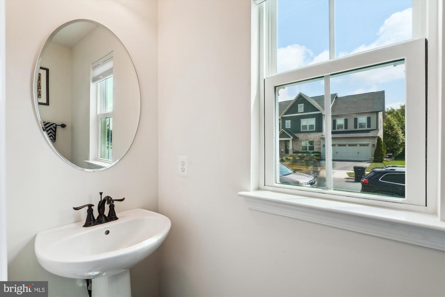 2552 PASSIONFLOWER CT, DUMFRIES, Virginia 22026, 4 Bedrooms Bedrooms, ,3 BathroomsBathrooms,Residential,For sale,2552 PASSIONFLOWER CT,VAPW2099600 MLS # VAPW2099600