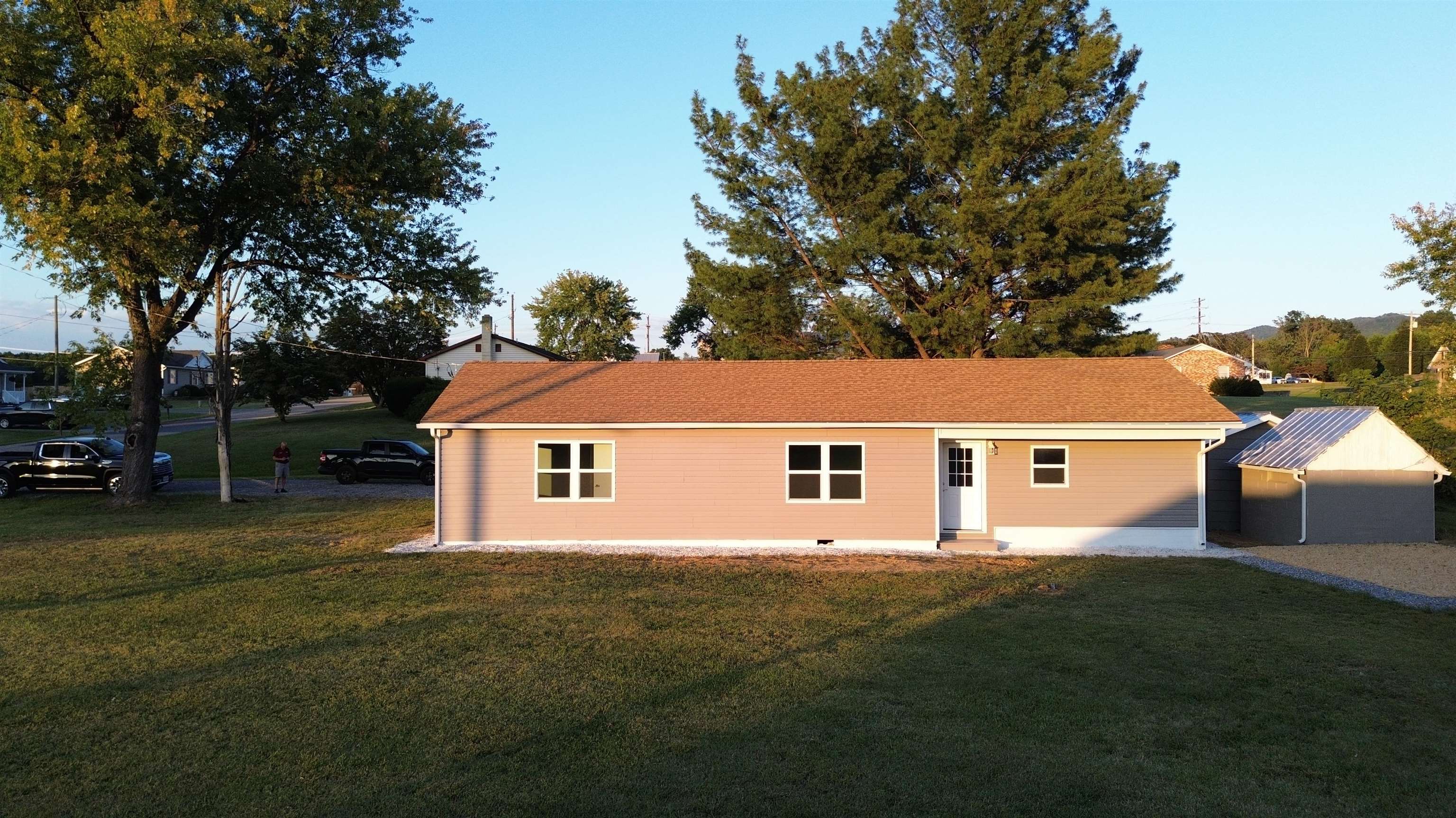 1018 RAMONA AVE, SHENANDOAH, Virginia 22849, 3 Bedrooms Bedrooms, ,2 BathroomsBathrooms,Residential,1018 RAMONA AVE,669332 MLS # 669332