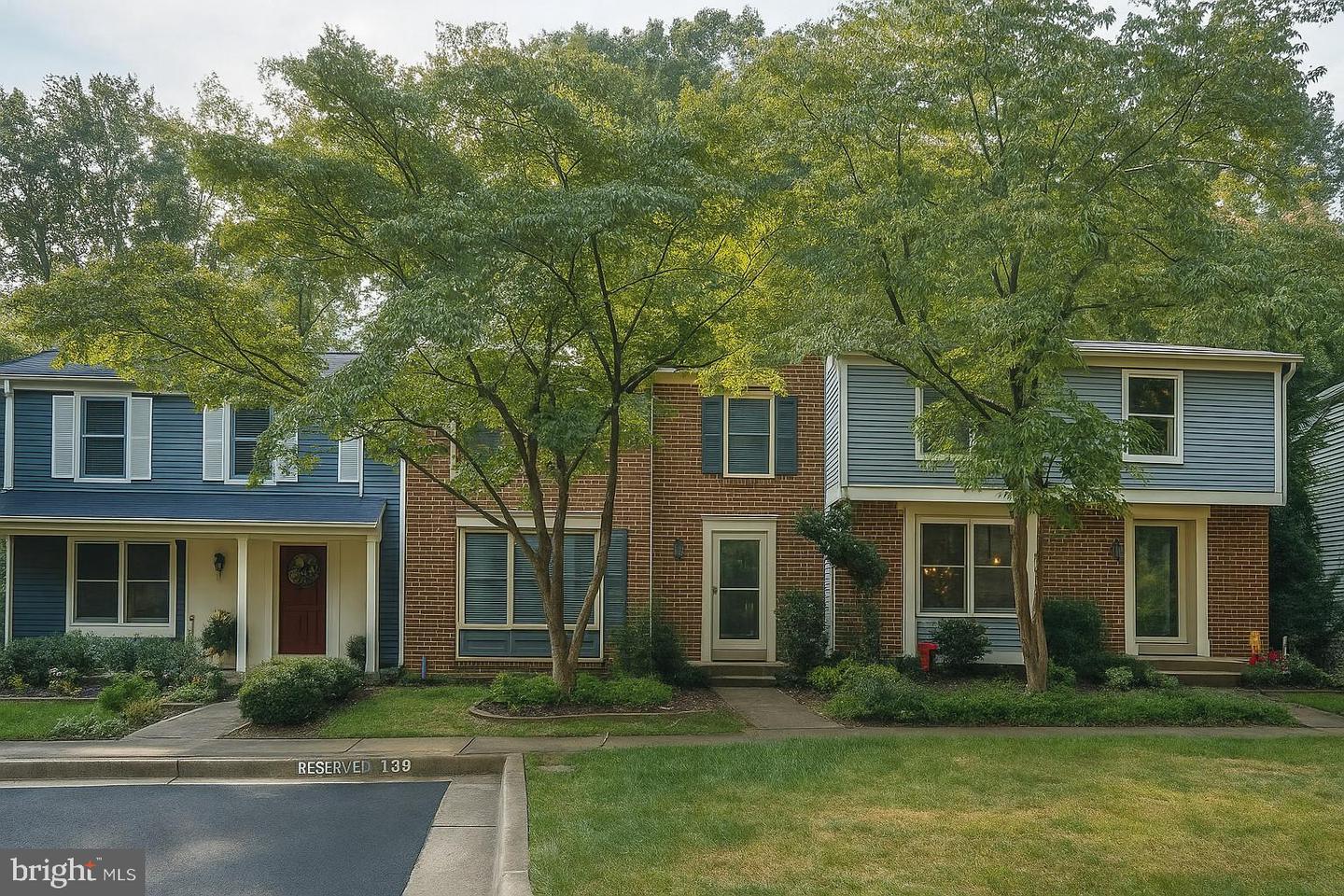 11751 MOSSY CREEK LN, RESTON, Virginia 20191, 3 Bedrooms Bedrooms, 6 Rooms Rooms,2 BathroomsBathrooms,Residential,For sale,11751 MOSSY CREEK LN,VAFX2261724 MLS # VAFX2261724