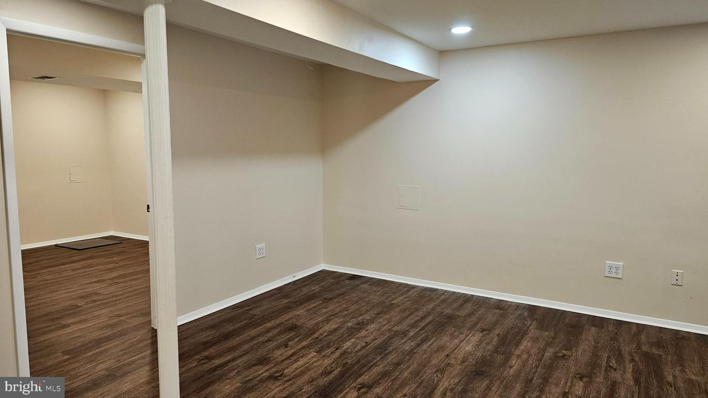 11751 MOSSY CREEK LN, RESTON, Virginia 20191, 3 Bedrooms Bedrooms, 6 Rooms Rooms,2 BathroomsBathrooms,Residential,For sale,11751 MOSSY CREEK LN,VAFX2261724 MLS # VAFX2261724