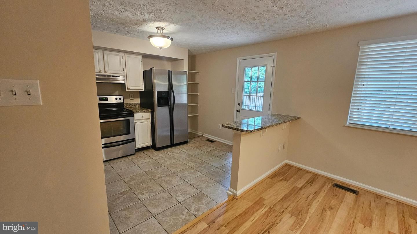 11751 MOSSY CREEK LN, RESTON, Virginia 20191, 3 Bedrooms Bedrooms, 6 Rooms Rooms,2 BathroomsBathrooms,Residential,For sale,11751 MOSSY CREEK LN,VAFX2261724 MLS # VAFX2261724