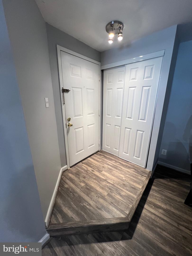 5918 COVE LANDING RD #204, BURKE, Virginia 22015, 2 Bedrooms Bedrooms, 4 Rooms Rooms,2 BathroomsBathrooms,Residential,For sale,5918 COVE LANDING RD #204,VAFX2263100 MLS # VAFX2263100