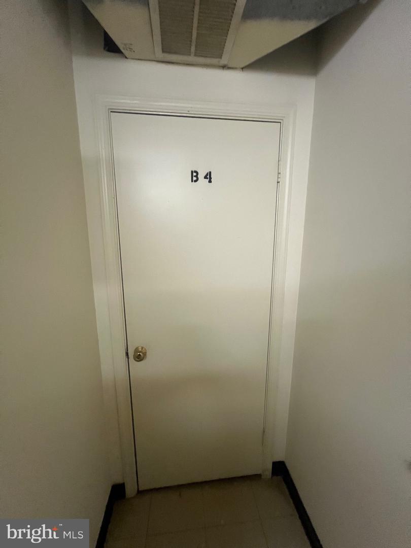 5918 COVE LANDING RD #204, BURKE, Virginia 22015, 2 Bedrooms Bedrooms, 4 Rooms Rooms,2 BathroomsBathrooms,Residential,For sale,5918 COVE LANDING RD #204,VAFX2263100 MLS # VAFX2263100