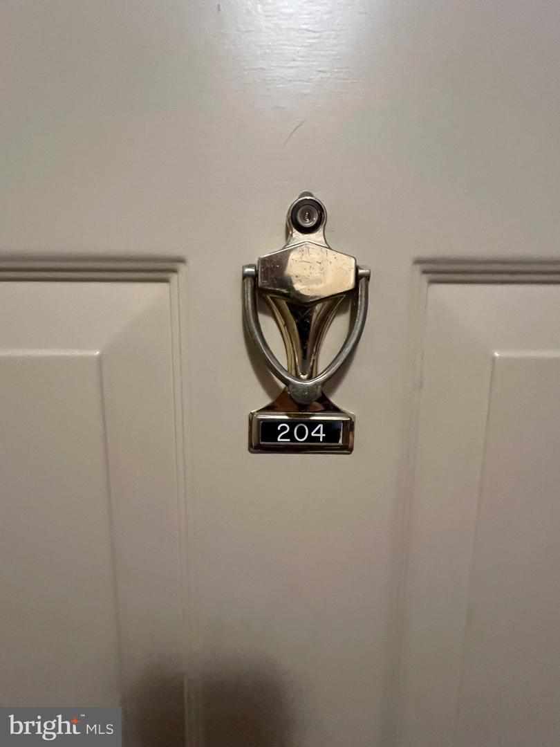 5918 COVE LANDING RD #204, BURKE, Virginia 22015, 2 Bedrooms Bedrooms, 4 Rooms Rooms,2 BathroomsBathrooms,Residential,For sale,5918 COVE LANDING RD #204,VAFX2263100 MLS # VAFX2263100