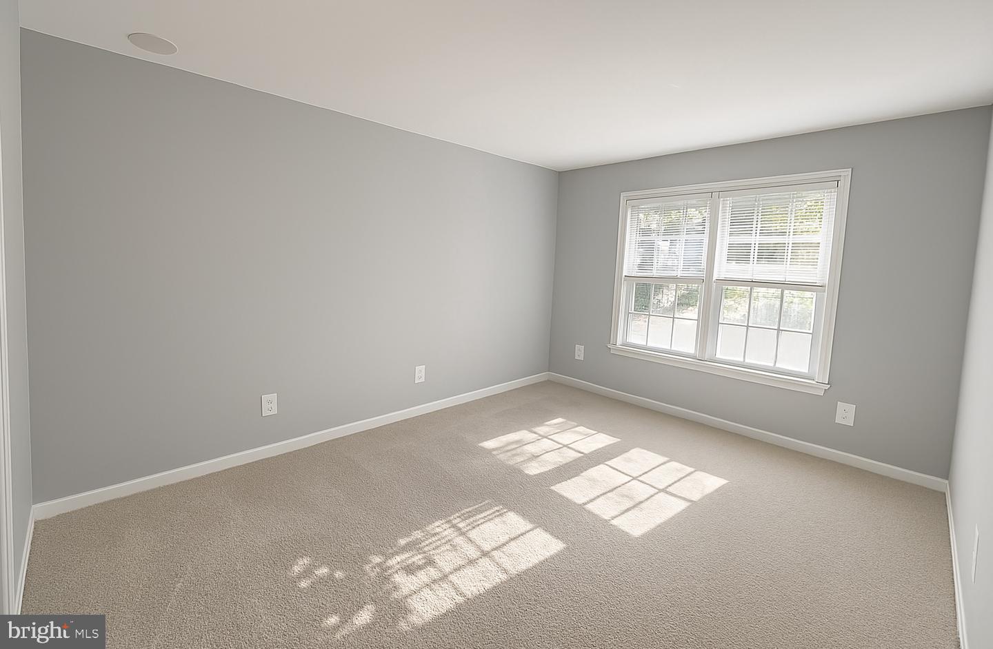 5918 COVE LANDING RD #204, BURKE, Virginia 22015, 2 Bedrooms Bedrooms, 4 Rooms Rooms,2 BathroomsBathrooms,Residential,For sale,5918 COVE LANDING RD #204,VAFX2263100 MLS # VAFX2263100