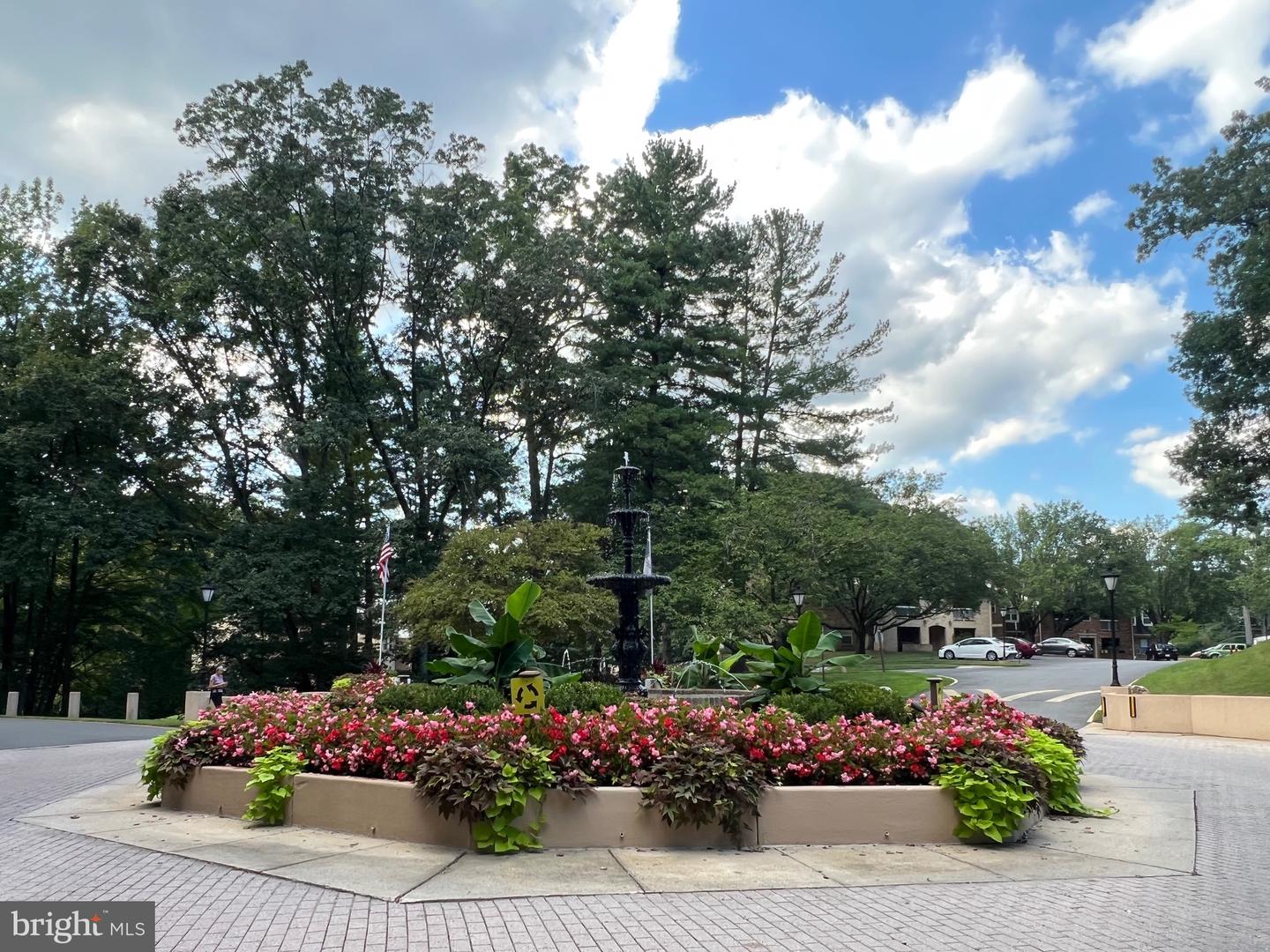 5918 COVE LANDING RD #204, BURKE, Virginia 22015, 2 Bedrooms Bedrooms, 4 Rooms Rooms,2 BathroomsBathrooms,Residential,For sale,5918 COVE LANDING RD #204,VAFX2263100 MLS # VAFX2263100