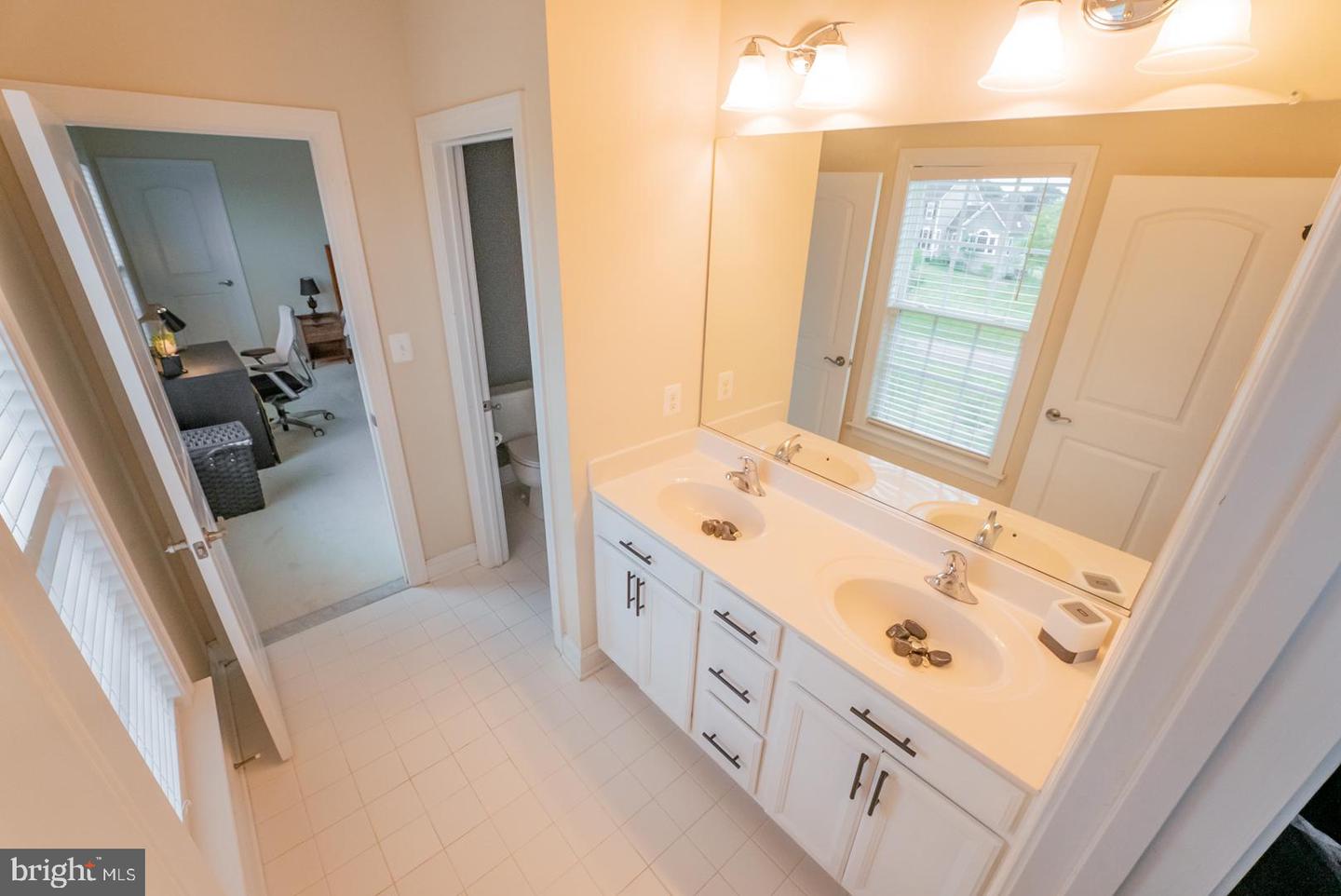 39728 CHARLES HENRY PL, WATERFORD, Virginia 20197, 5 Bedrooms Bedrooms, 20 Rooms Rooms,4 BathroomsBathrooms,Residential,For sale,39728 CHARLES HENRY PL,VALO2106134 MLS # VALO2106134
