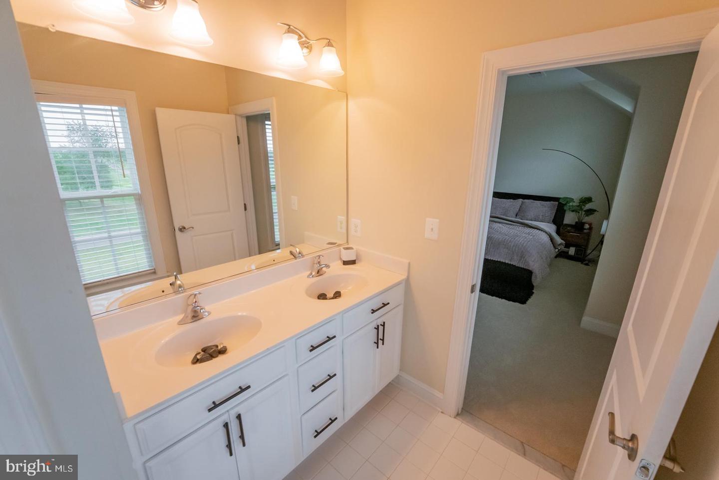 39728 CHARLES HENRY PL, WATERFORD, Virginia 20197, 5 Bedrooms Bedrooms, 20 Rooms Rooms,4 BathroomsBathrooms,Residential,For sale,39728 CHARLES HENRY PL,VALO2106134 MLS # VALO2106134