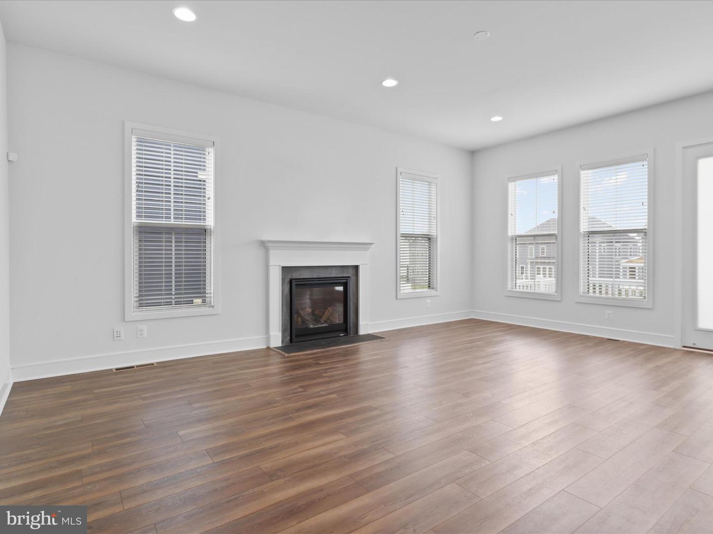 23751 ALTON RIDGE PL, ALDIE, Virginia 20105, 6 Bedrooms Bedrooms, 21 Rooms Rooms,5 BathroomsBathrooms,Residential,For sale,23751 ALTON RIDGE PL,VALO2106484 MLS # VALO2106484