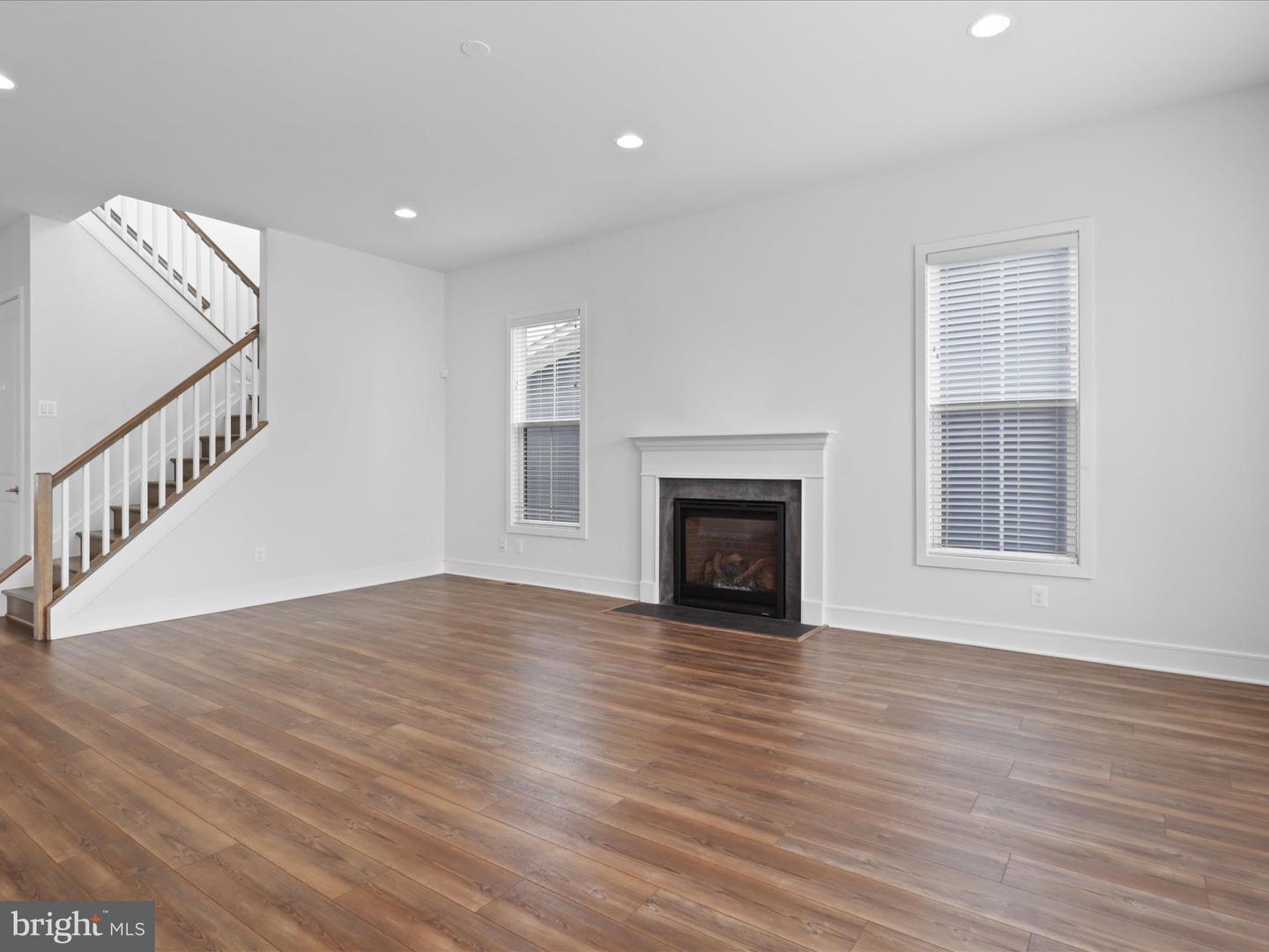 23751 ALTON RIDGE PL, ALDIE, Virginia 20105, 6 Bedrooms Bedrooms, 21 Rooms Rooms,5 BathroomsBathrooms,Residential,For sale,23751 ALTON RIDGE PL,VALO2106484 MLS # VALO2106484