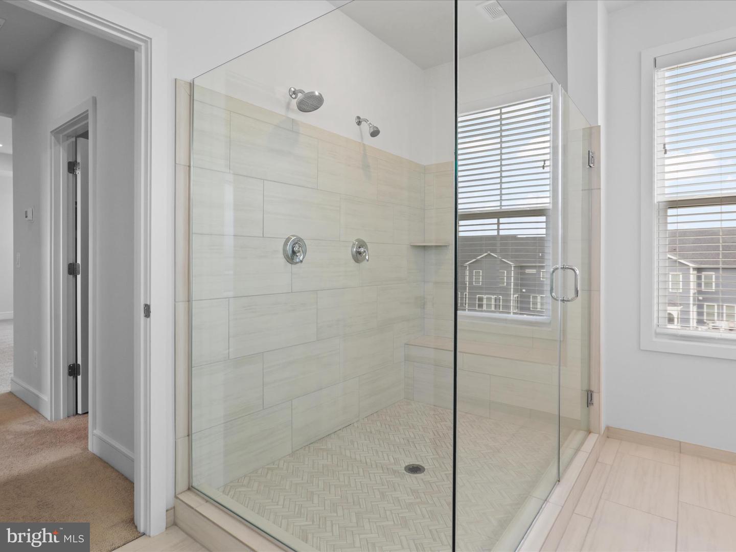23751 ALTON RIDGE PL, ALDIE, Virginia 20105, 6 Bedrooms Bedrooms, 21 Rooms Rooms,5 BathroomsBathrooms,Residential,For sale,23751 ALTON RIDGE PL,VALO2106484 MLS # VALO2106484