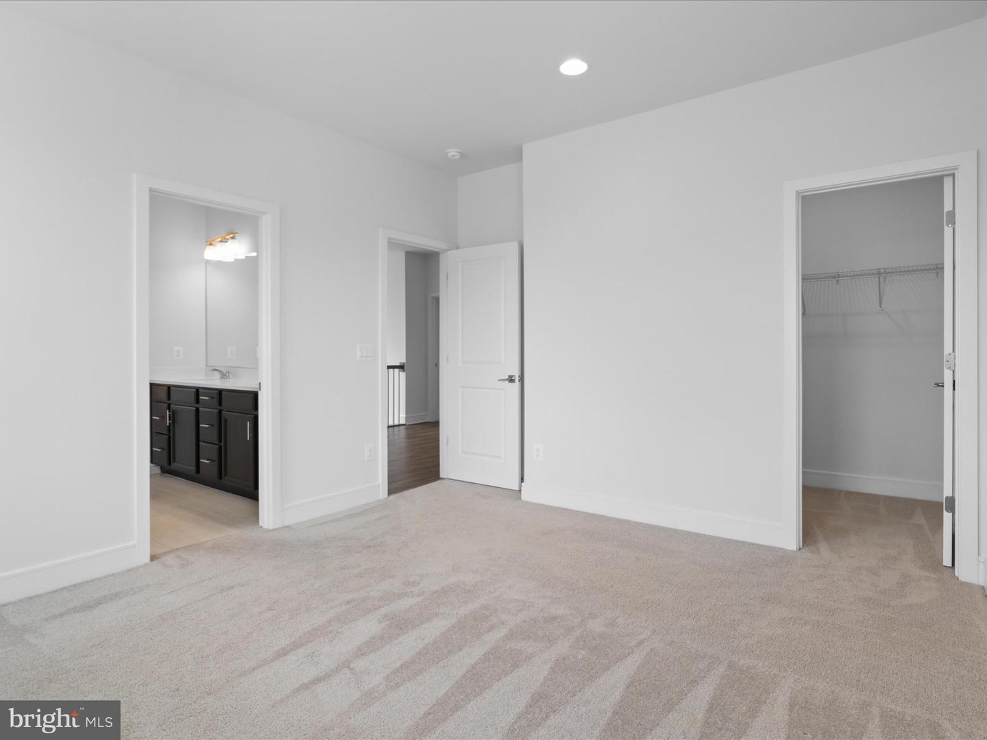23751 ALTON RIDGE PL, ALDIE, Virginia 20105, 6 Bedrooms Bedrooms, 21 Rooms Rooms,5 BathroomsBathrooms,Residential,For sale,23751 ALTON RIDGE PL,VALO2106484 MLS # VALO2106484