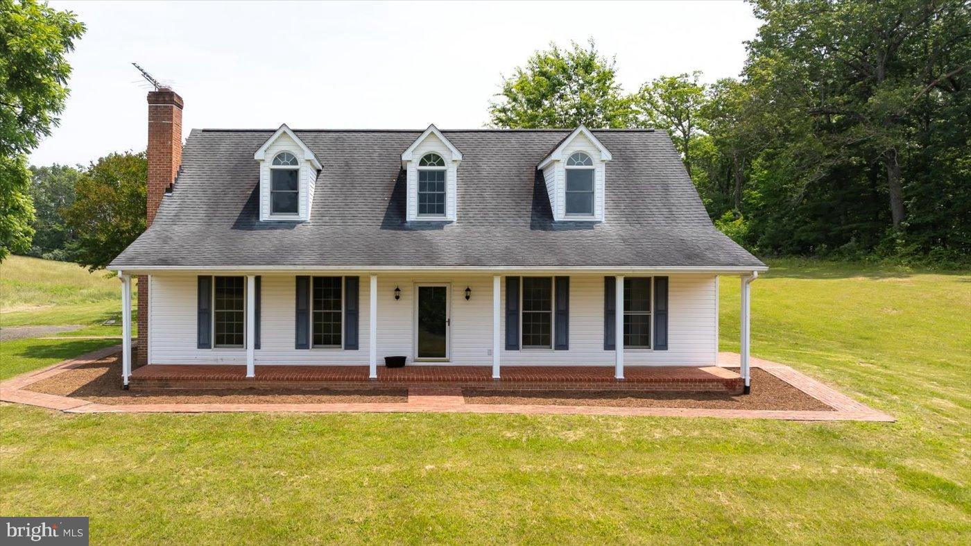 274 AARON MOUNTAIN RD, CASTLETON, Virginia 22716, 3 Bedrooms Bedrooms, 9 Rooms Rooms,3 BathroomsBathrooms,Residential,For sale,274 AARON MOUNTAIN RD,VARP2002264 MLS # VARP2002264