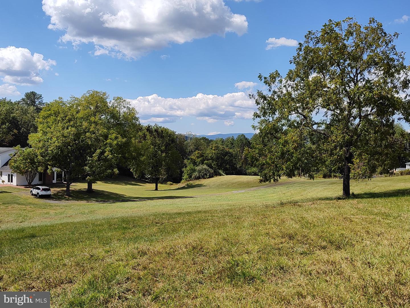 274 AARON MOUNTAIN RD, CASTLETON, Virginia 22716, 3 Bedrooms Bedrooms, 9 Rooms Rooms,3 BathroomsBathrooms,Residential,For sale,274 AARON MOUNTAIN RD,VARP2002264 MLS # VARP2002264