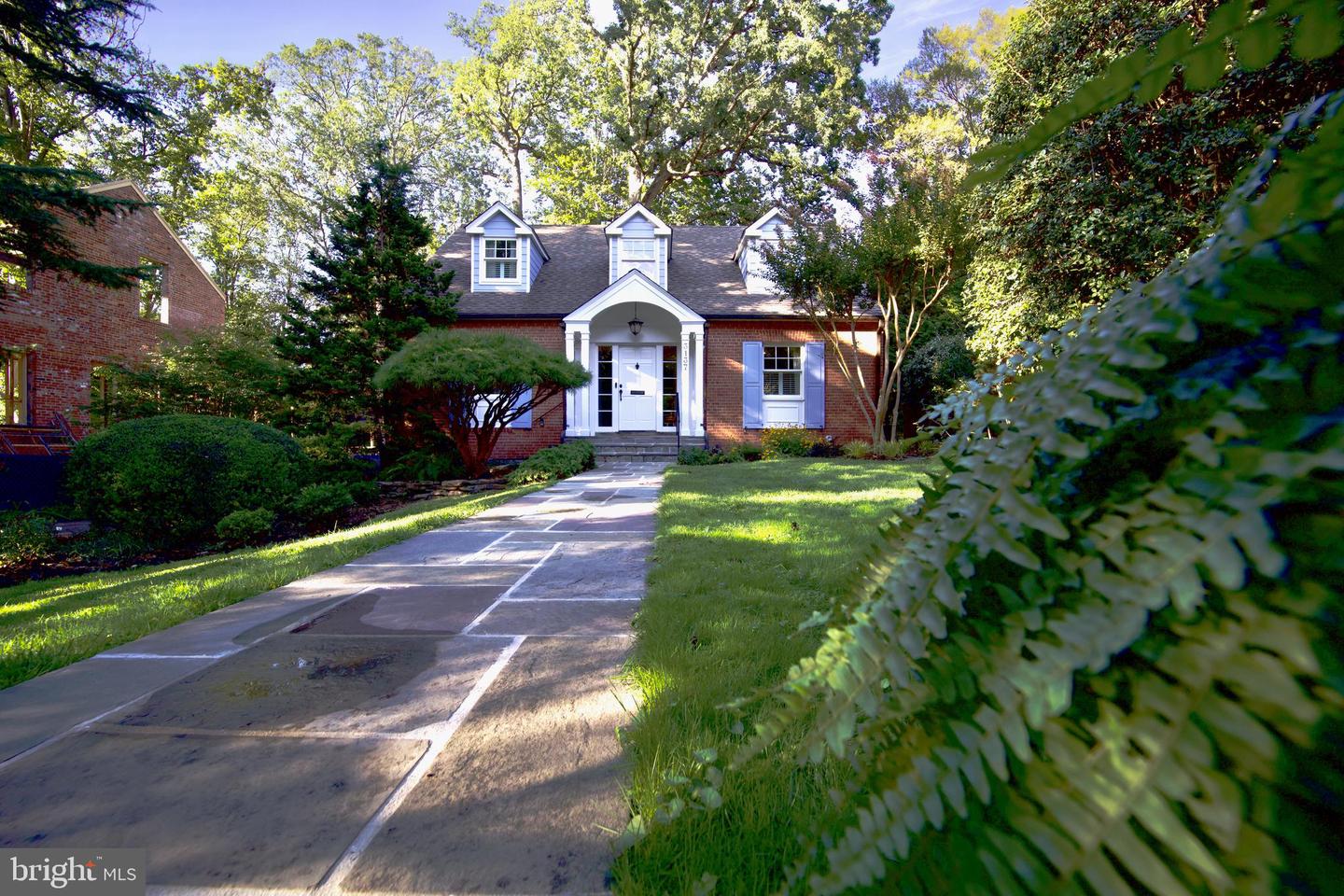 3137 ABERFOYLE PL NW, WASHINGTON, District Of Columbia 20015, 5 Bedrooms Bedrooms, ,4 BathroomsBathrooms,Residential,For sale,3137 ABERFOYLE PL NW,DCDC2222430 MLS # DCDC2222430