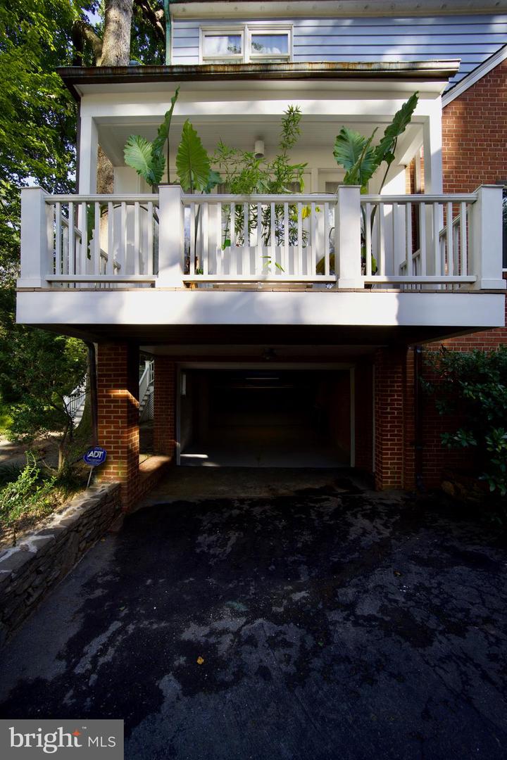 3137 ABERFOYLE PL NW, WASHINGTON, District Of Columbia 20015, 5 Bedrooms Bedrooms, ,4 BathroomsBathrooms,Residential,For sale,3137 ABERFOYLE PL NW,DCDC2222430 MLS # DCDC2222430