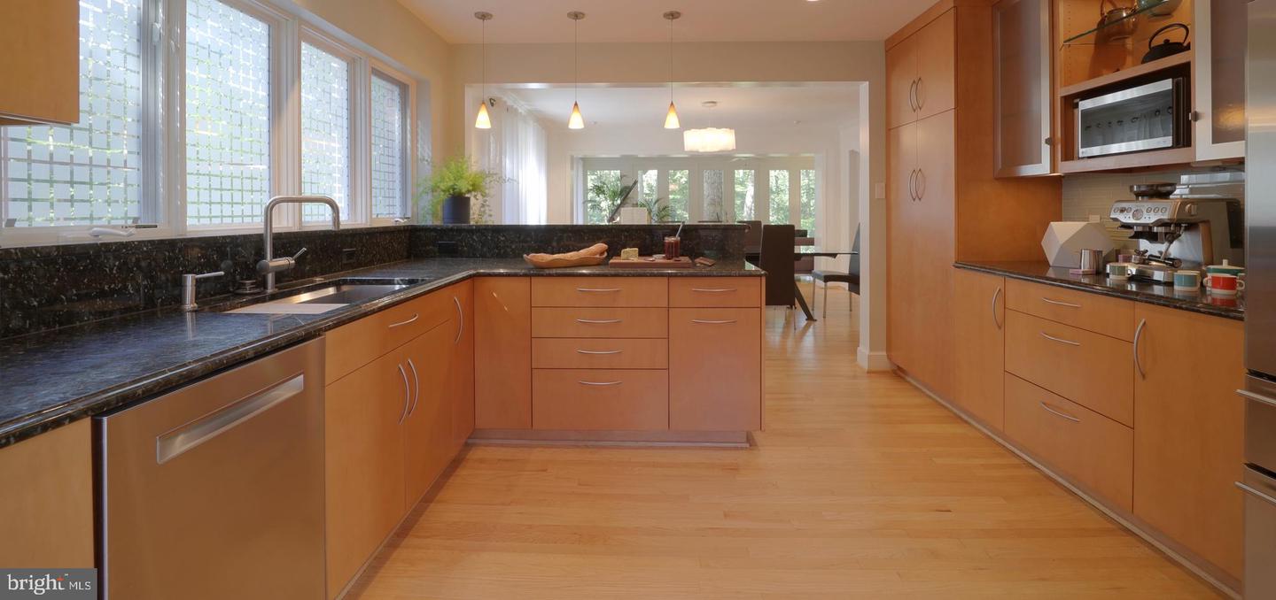 3137 ABERFOYLE PL NW, WASHINGTON, District Of Columbia 20015, 5 Bedrooms Bedrooms, ,4 BathroomsBathrooms,Residential,For sale,3137 ABERFOYLE PL NW,DCDC2222430 MLS # DCDC2222430