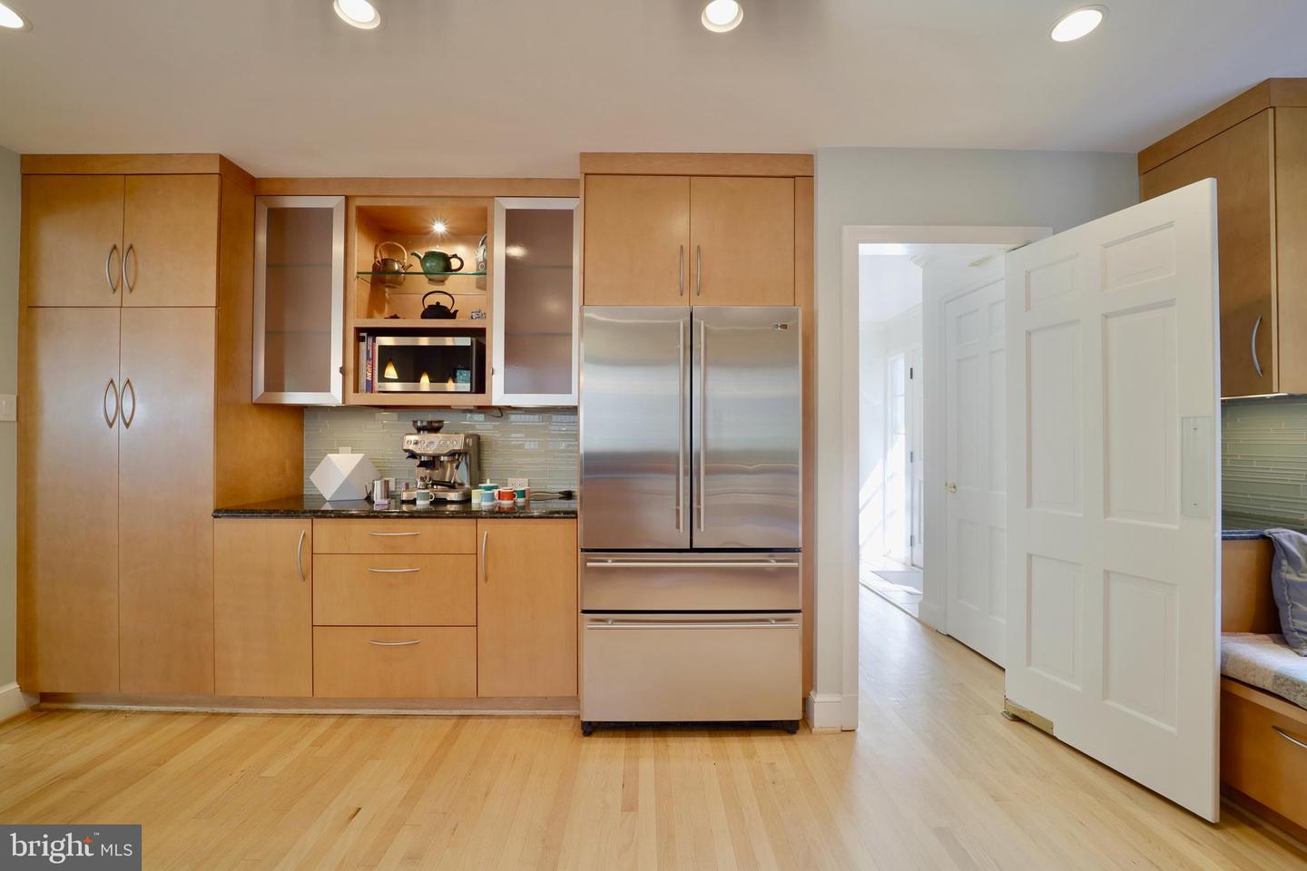 3137 ABERFOYLE PL NW, WASHINGTON, District Of Columbia 20015, 5 Bedrooms Bedrooms, ,4 BathroomsBathrooms,Residential,For sale,3137 ABERFOYLE PL NW,DCDC2222430 MLS # DCDC2222430
