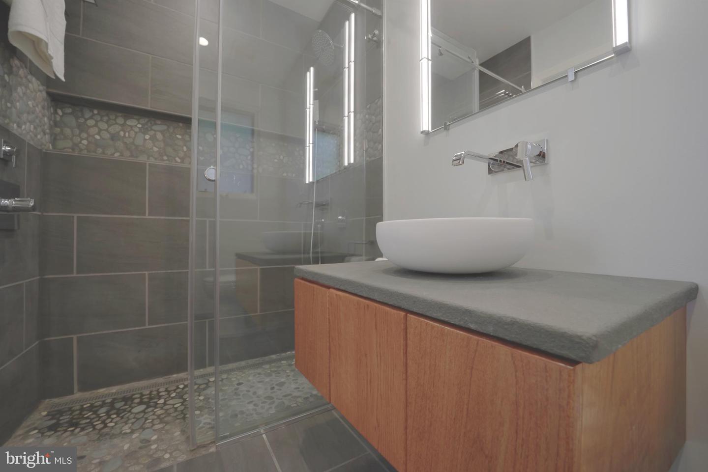 3137 ABERFOYLE PL NW, WASHINGTON, District Of Columbia 20015, 5 Bedrooms Bedrooms, ,4 BathroomsBathrooms,Residential,For sale,3137 ABERFOYLE PL NW,DCDC2222430 MLS # DCDC2222430