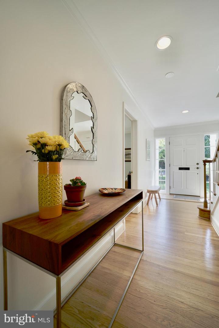 3137 ABERFOYLE PL NW, WASHINGTON, District Of Columbia 20015, 5 Bedrooms Bedrooms, ,4 BathroomsBathrooms,Residential,For sale,3137 ABERFOYLE PL NW,DCDC2222430 MLS # DCDC2222430