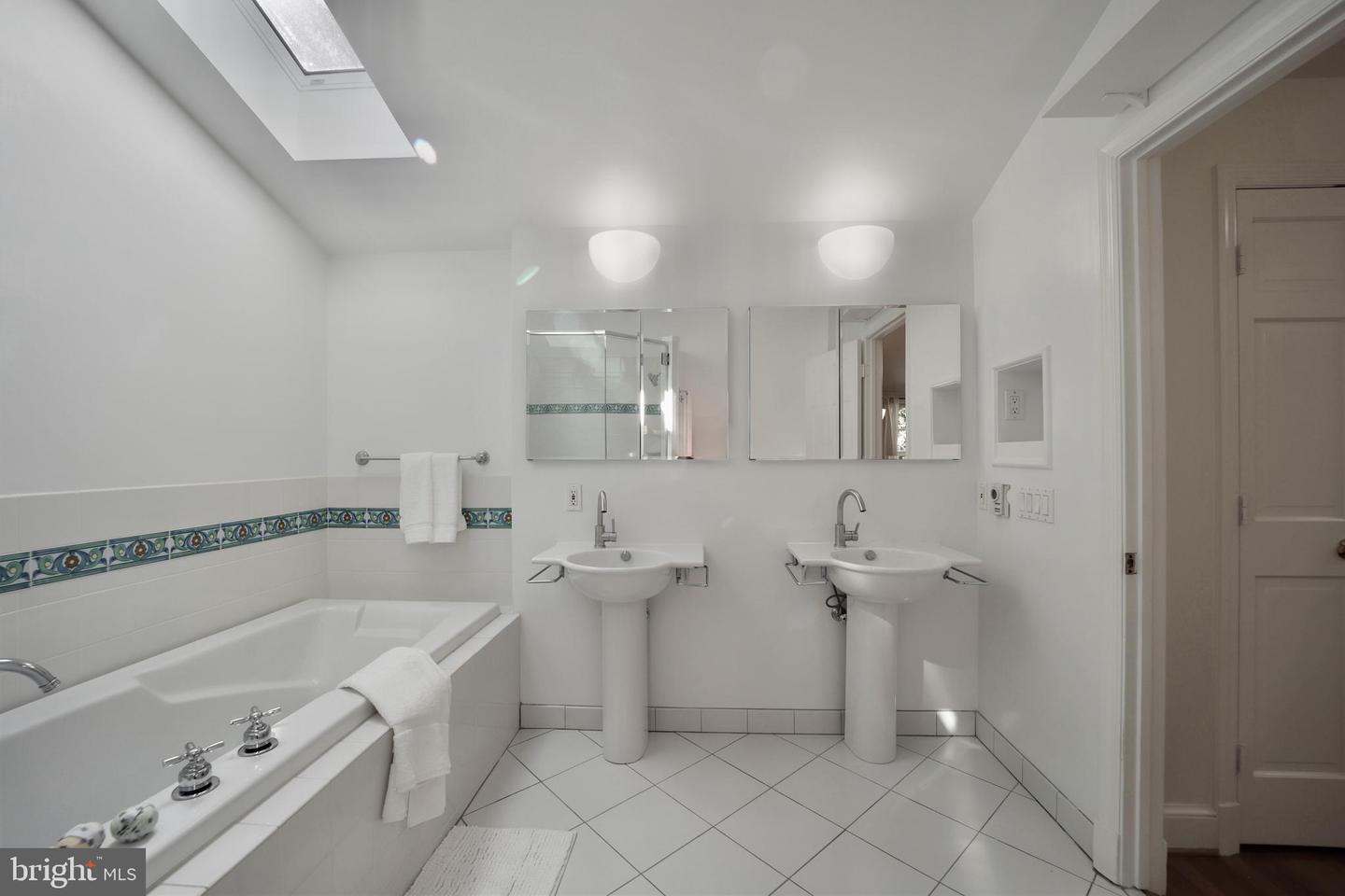 3137 ABERFOYLE PL NW, WASHINGTON, District Of Columbia 20015, 5 Bedrooms Bedrooms, ,4 BathroomsBathrooms,Residential,For sale,3137 ABERFOYLE PL NW,DCDC2222430 MLS # DCDC2222430