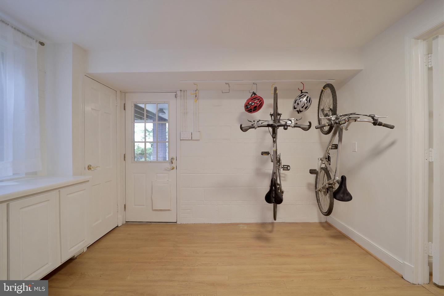 3137 ABERFOYLE PL NW, WASHINGTON, District Of Columbia 20015, 5 Bedrooms Bedrooms, ,4 BathroomsBathrooms,Residential,For sale,3137 ABERFOYLE PL NW,DCDC2222430 MLS # DCDC2222430