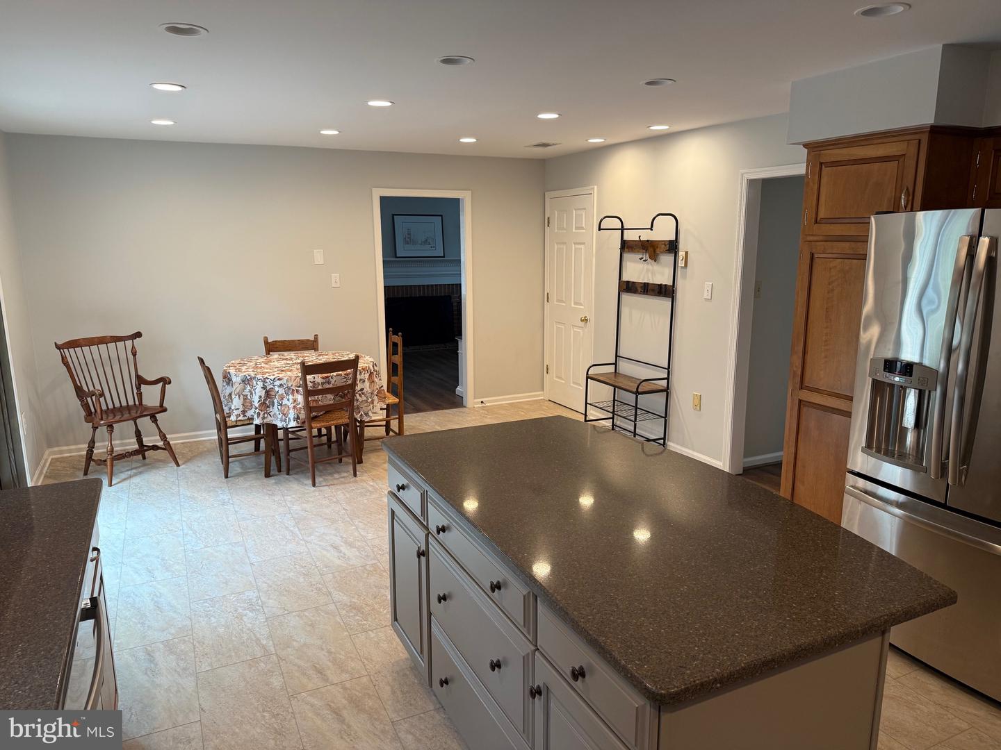 118 RUSSELLCROFT RD, WINCHESTER, Virginia 22601, 5 Bedrooms Bedrooms, ,3 BathroomsBathrooms,Residential,For sale,118 RUSSELLCROFT RD,VAWI2009082 MLS # VAWI2009082