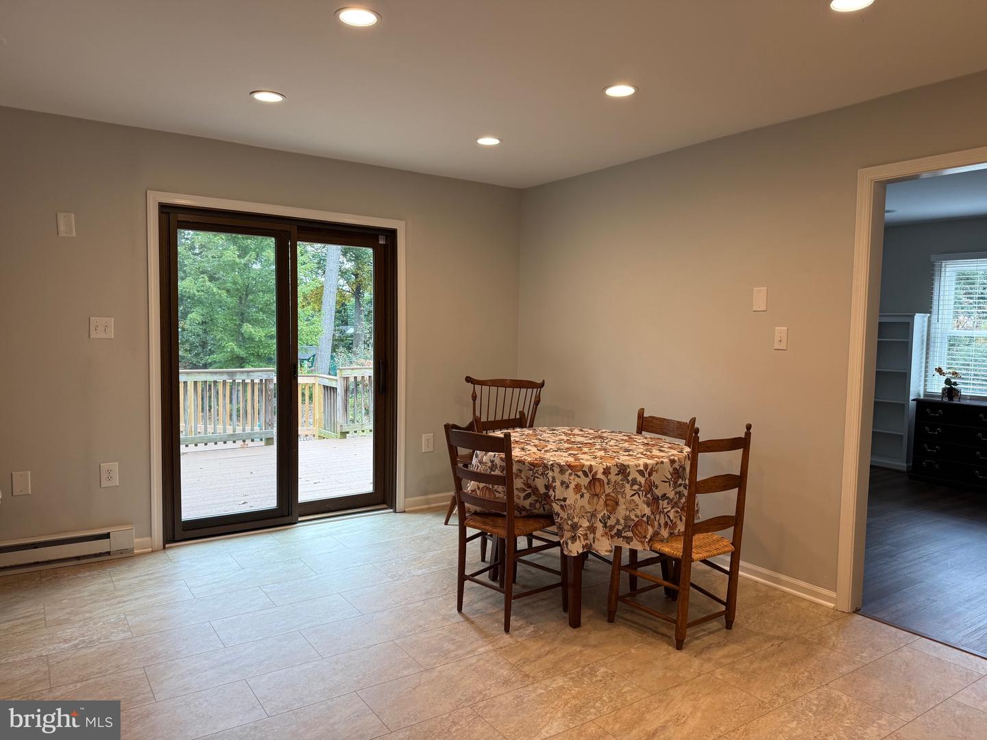 118 RUSSELLCROFT RD, WINCHESTER, Virginia 22601, 5 Bedrooms Bedrooms, ,3 BathroomsBathrooms,Residential,For sale,118 RUSSELLCROFT RD,VAWI2009082 MLS # VAWI2009082