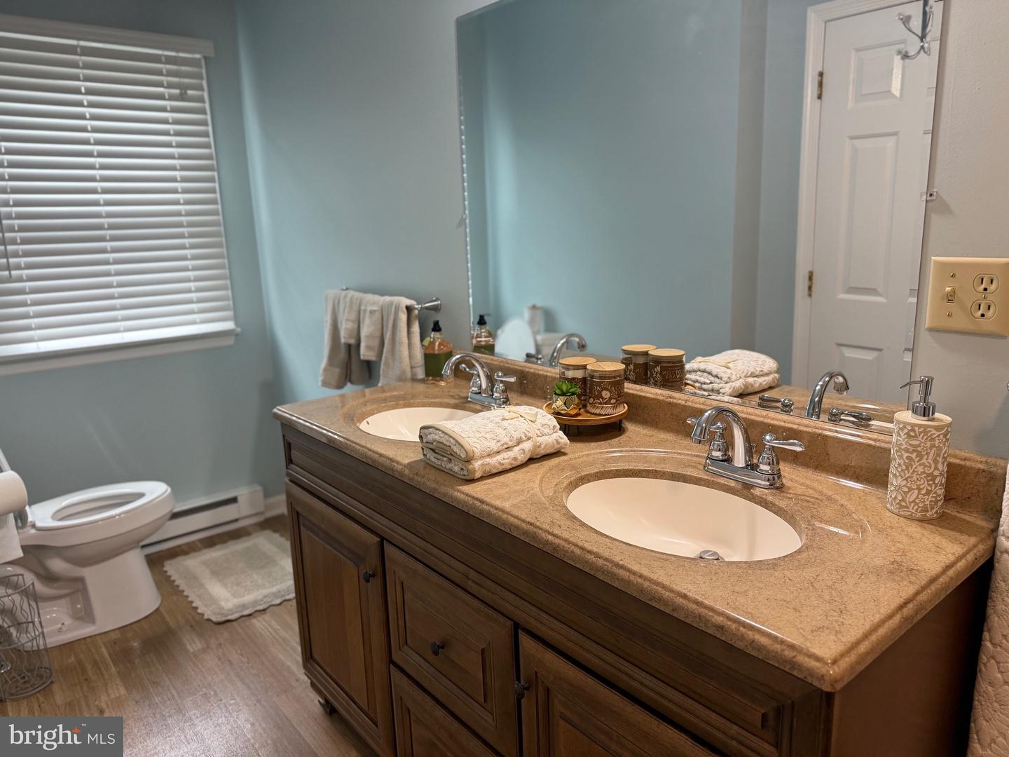 118 RUSSELLCROFT RD, WINCHESTER, Virginia 22601, 5 Bedrooms Bedrooms, ,3 BathroomsBathrooms,Residential,For sale,118 RUSSELLCROFT RD,VAWI2009082 MLS # VAWI2009082