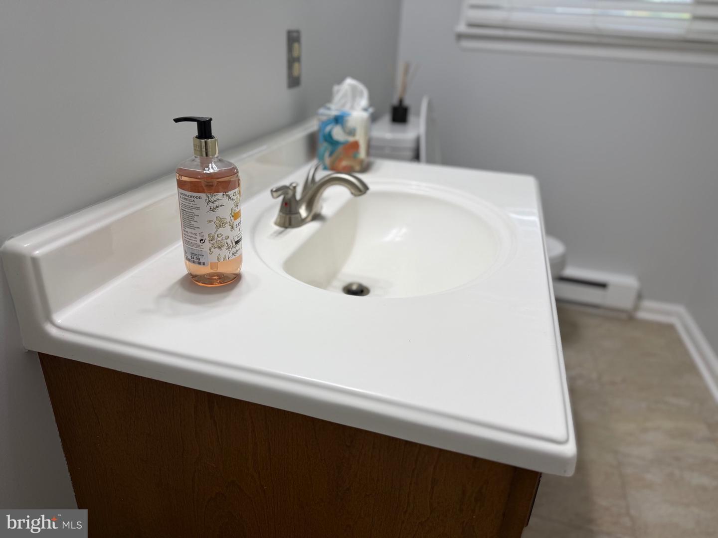 118 RUSSELLCROFT RD, WINCHESTER, Virginia 22601, 5 Bedrooms Bedrooms, ,3 BathroomsBathrooms,Residential,For sale,118 RUSSELLCROFT RD,VAWI2009082 MLS # VAWI2009082