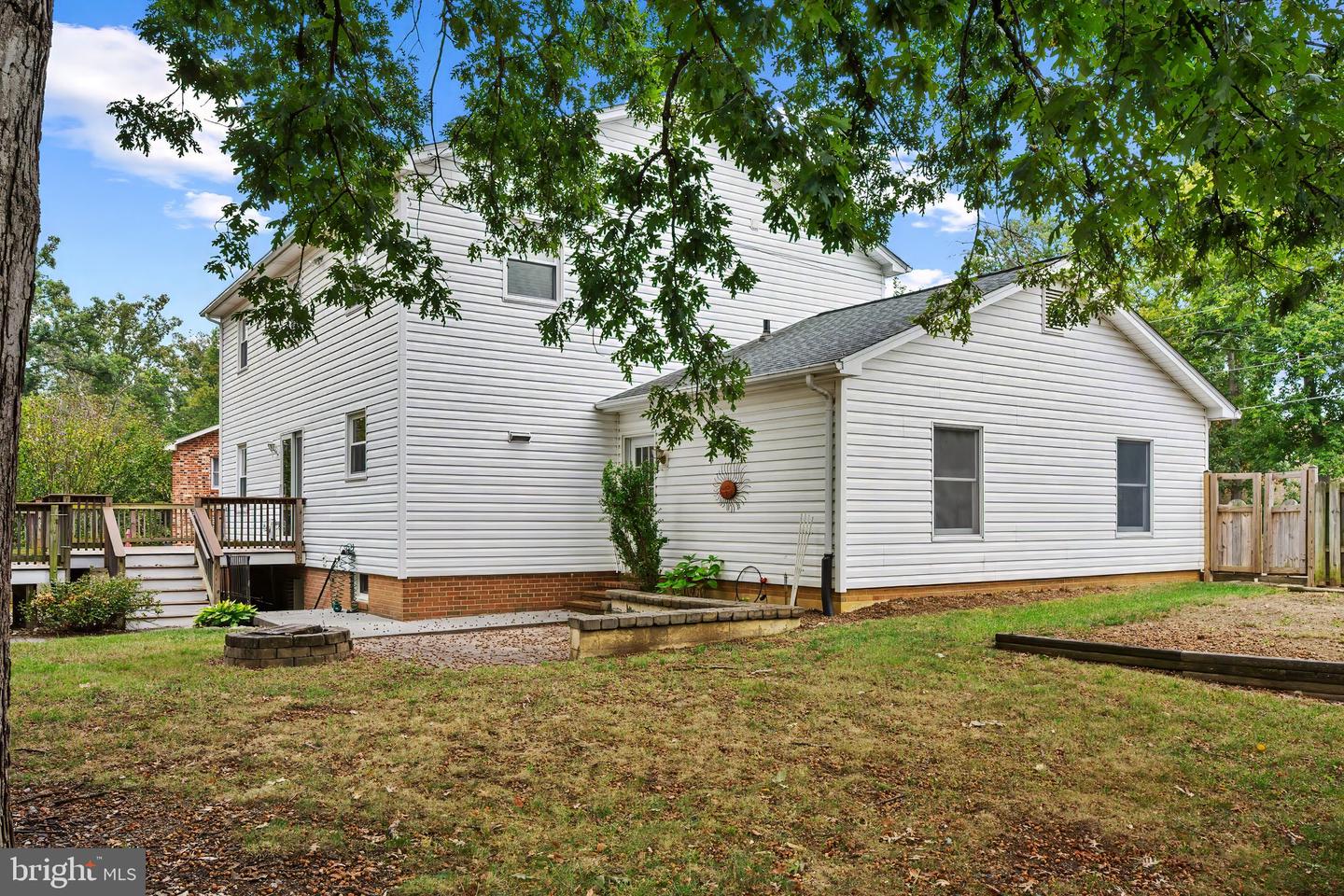 118 RUSSELLCROFT RD, WINCHESTER, Virginia 22601, 5 Bedrooms Bedrooms, ,3 BathroomsBathrooms,Residential,For sale,118 RUSSELLCROFT RD,VAWI2009082 MLS # VAWI2009082