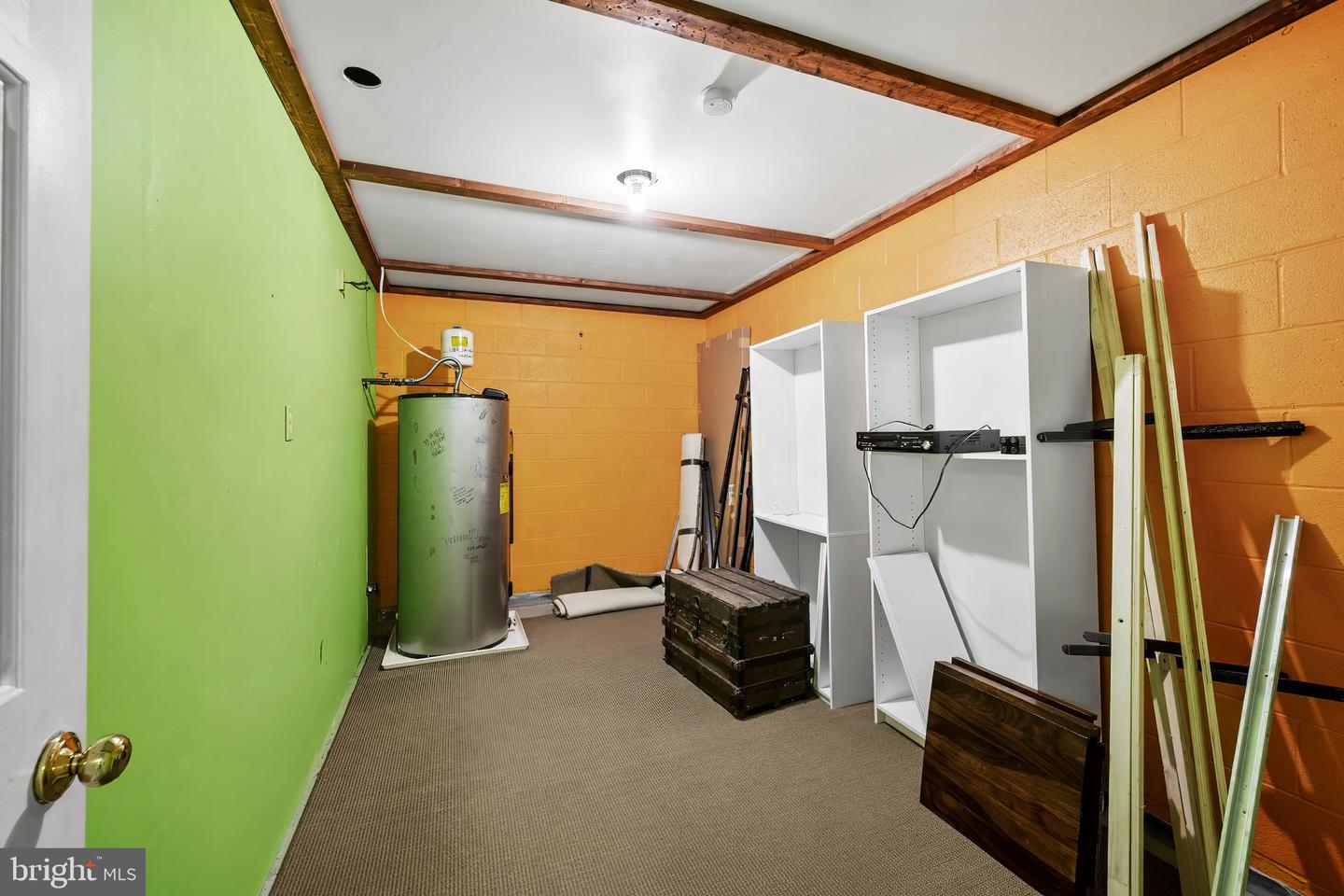 118 RUSSELLCROFT RD, WINCHESTER, Virginia 22601, 5 Bedrooms Bedrooms, ,3 BathroomsBathrooms,Residential,For sale,118 RUSSELLCROFT RD,VAWI2009082 MLS # VAWI2009082