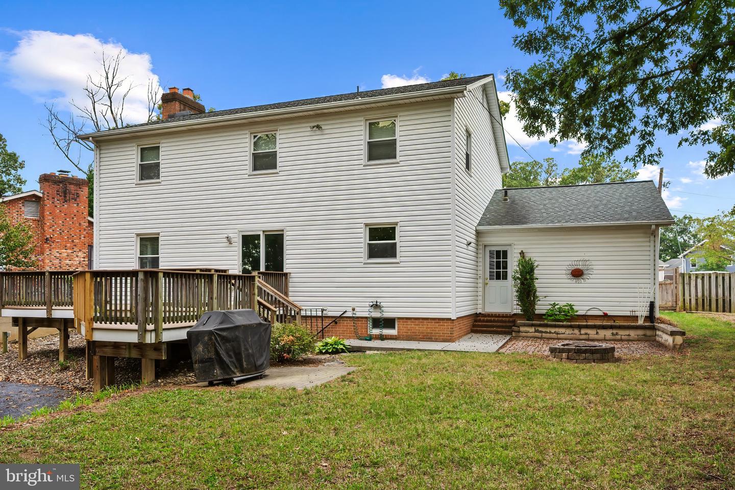 118 RUSSELLCROFT RD, WINCHESTER, Virginia 22601, 5 Bedrooms Bedrooms, ,3 BathroomsBathrooms,Residential,For sale,118 RUSSELLCROFT RD,VAWI2009082 MLS # VAWI2009082