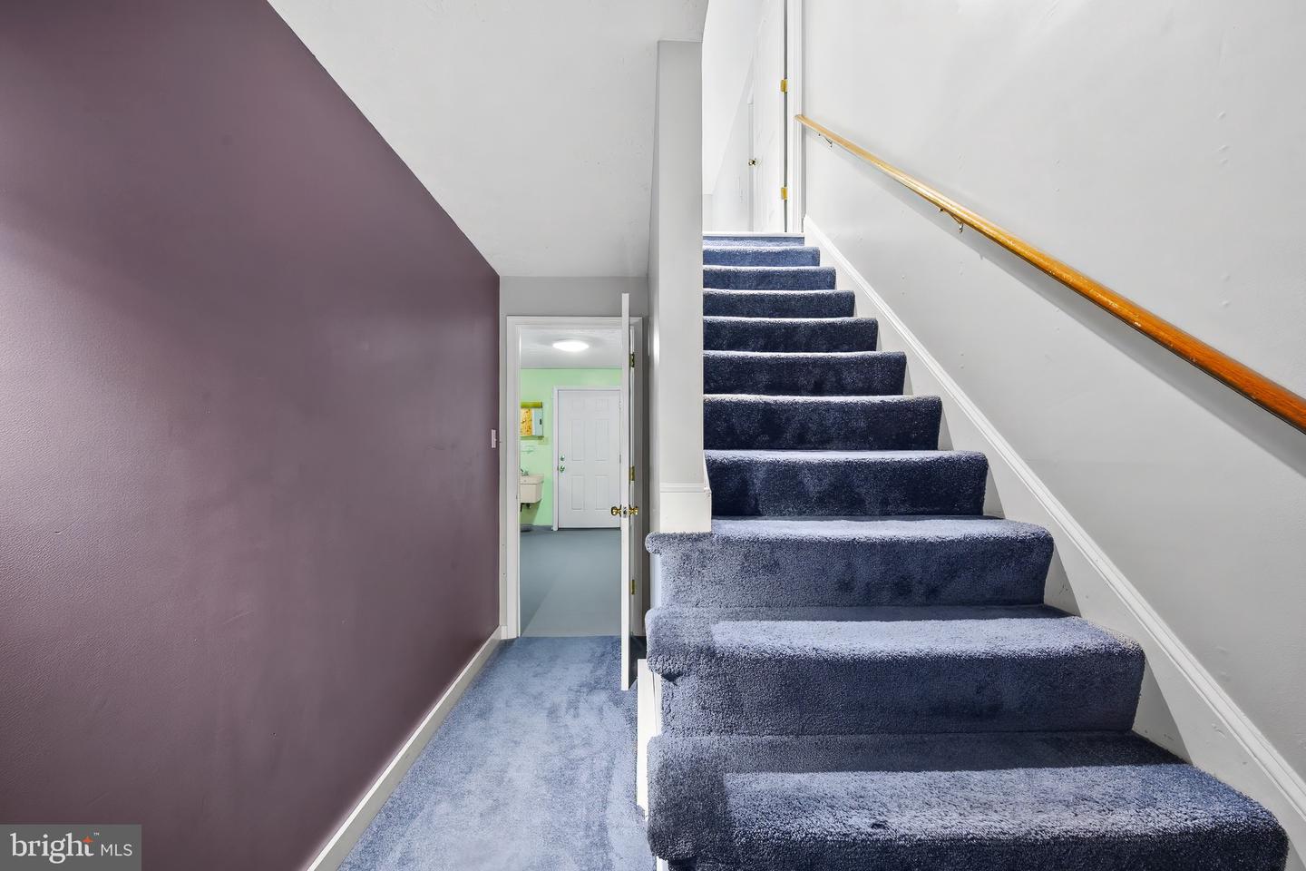 118 RUSSELLCROFT RD, WINCHESTER, Virginia 22601, 5 Bedrooms Bedrooms, ,3 BathroomsBathrooms,Residential,For sale,118 RUSSELLCROFT RD,VAWI2009082 MLS # VAWI2009082