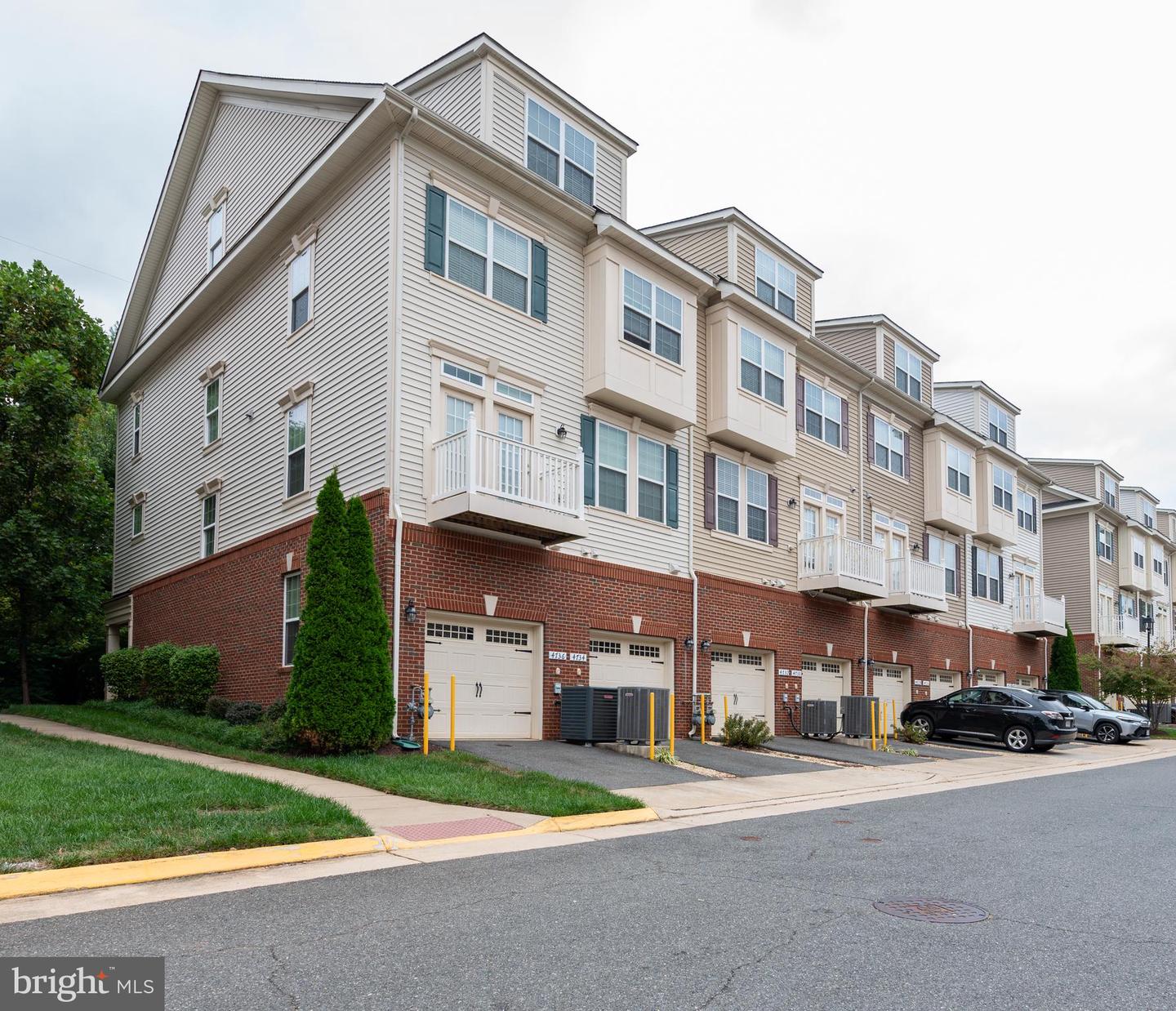 4734 DANE RIDGE CIR ##17, WOODBRIDGE, Virginia 22193, 3 Bedrooms Bedrooms, ,2 BathroomsBathrooms,Residential,For sale,4734 DANE RIDGE CIR ##17,VAPW2104322 MLS # VAPW2104322 4734 DANE RIDGE CIR ##17, WOODBRIDGE, Virginia 22193, 3 Bedrooms Bedrooms, ,2 BathroomsBathrooms,Residential,For sale,4734 DANE RIDGE CIR ##17,VAPW2104322 MLS # VAPW2104322