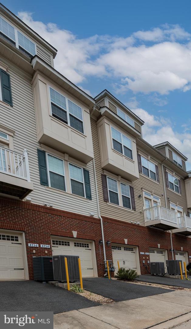 4734 DANE RIDGE CIR ##17, WOODBRIDGE, Virginia 22193, 3 Bedrooms Bedrooms, ,2 BathroomsBathrooms,Residential,For sale,4734 DANE RIDGE CIR ##17,VAPW2104322 MLS # VAPW2104322 4734 DANE RIDGE CIR ##17, WOODBRIDGE, Virginia 22193, 3 Bedrooms Bedrooms, ,2 BathroomsBathrooms,Residential,For sale,4734 DANE RIDGE CIR ##17,VAPW2104322 MLS # VAPW2104322