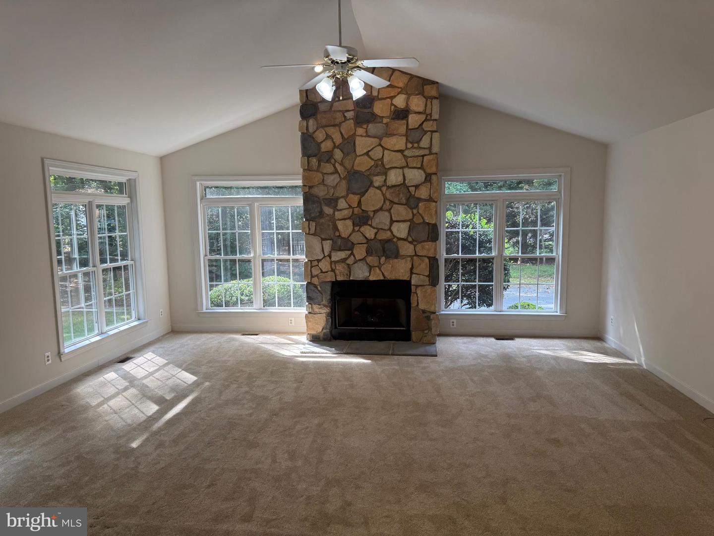 11000 FARMVIEW WAY, SPOTSYLVANIA, Virginia 22551, 4 Bedrooms Bedrooms, ,2 BathroomsBathrooms,Residential,For sale,11000 FARMVIEW WAY,VASP2036336 MLS # VASP2036336