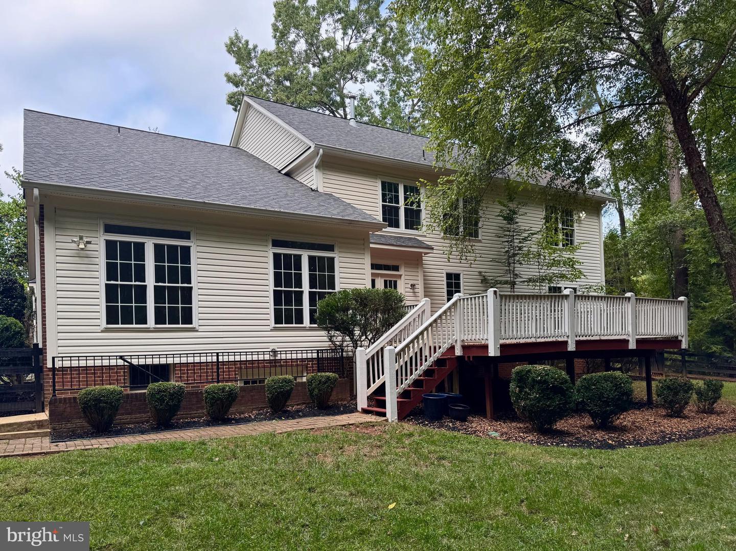 11000 FARMVIEW WAY, SPOTSYLVANIA, Virginia 22551, 4 Bedrooms Bedrooms, ,2 BathroomsBathrooms,Residential,For sale,11000 FARMVIEW WAY,VASP2036336 MLS # VASP2036336