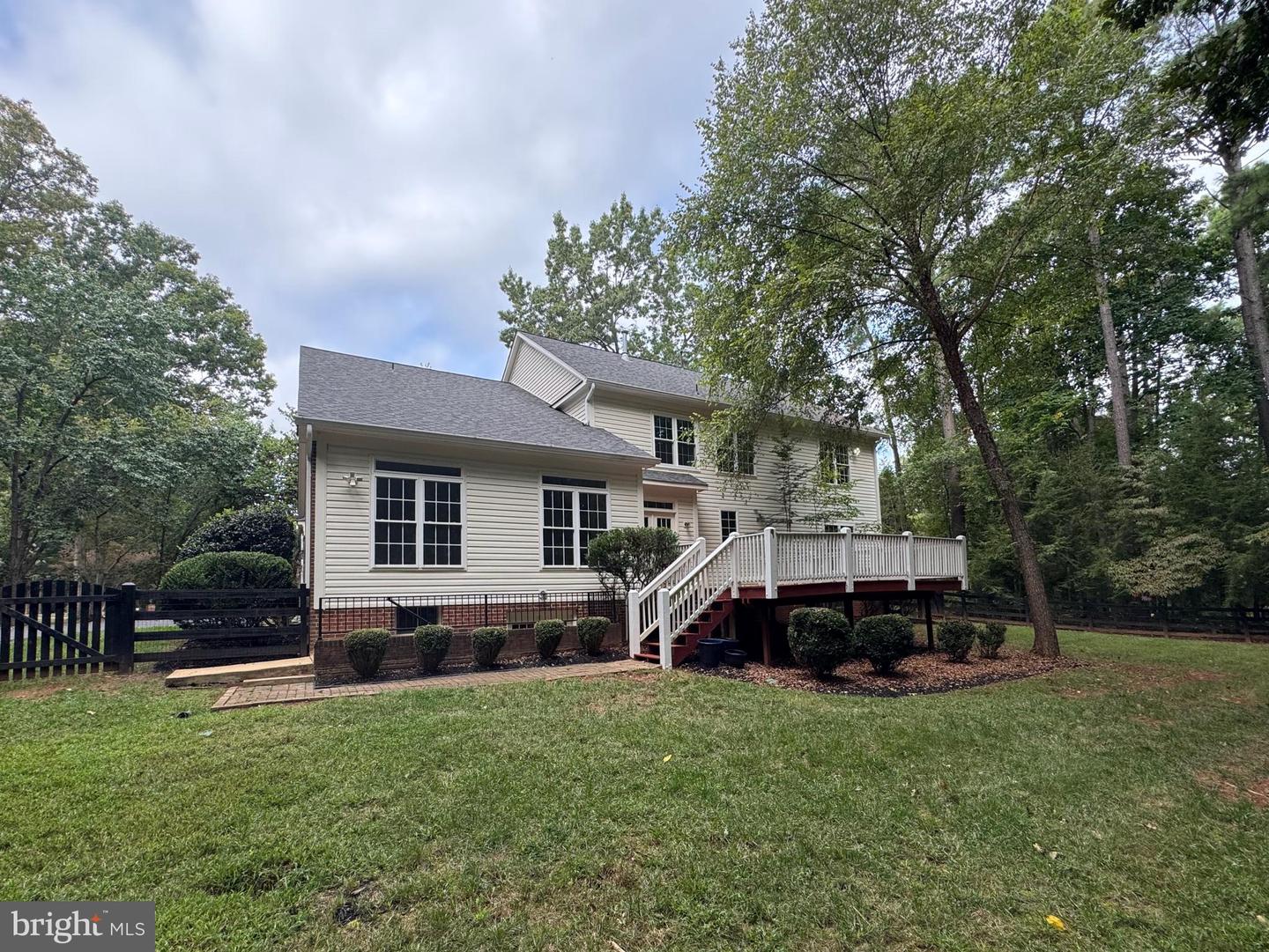 11000 FARMVIEW WAY, SPOTSYLVANIA, Virginia 22551, 4 Bedrooms Bedrooms, ,2 BathroomsBathrooms,Residential,For sale,11000 FARMVIEW WAY,VASP2036336 MLS # VASP2036336