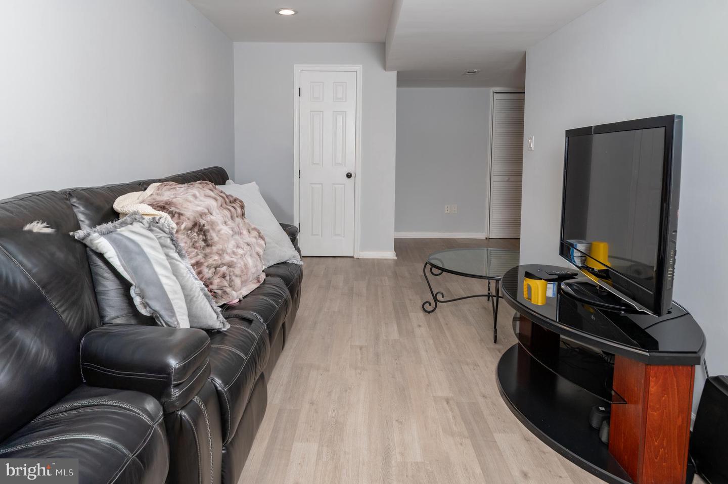 10 CROSS CUT LN, FREDERICKSBURG, Virginia 22405, 5 Bedrooms Bedrooms, ,3 BathroomsBathrooms,Residential,For sale,10 CROSS CUT LN,VAST2042760 MLS # VAST2042760