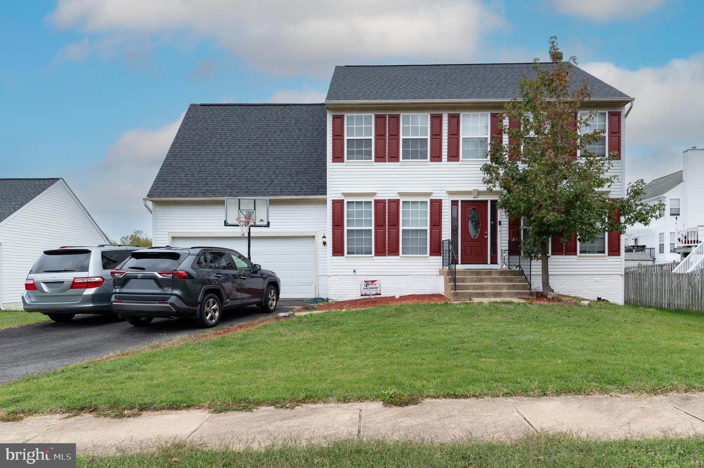 10 CROSS CUT LN, FREDERICKSBURG, Virginia 22405, 5 Bedrooms Bedrooms, ,3 BathroomsBathrooms,Residential,For sale,10 CROSS CUT LN,VAST2042760 MLS # VAST2042760