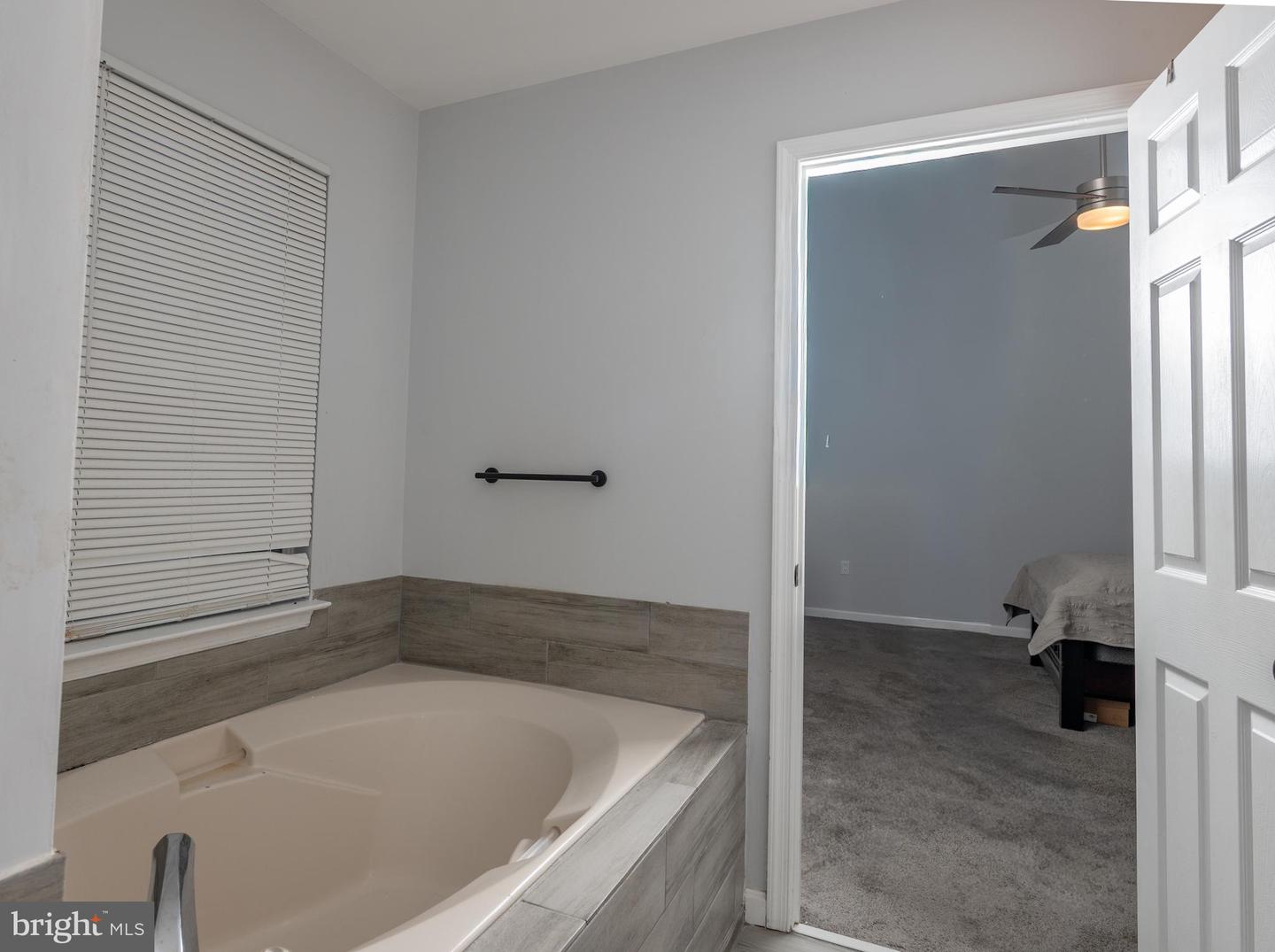 10 CROSS CUT LN, FREDERICKSBURG, Virginia 22405, 5 Bedrooms Bedrooms, ,3 BathroomsBathrooms,Residential,For sale,10 CROSS CUT LN,VAST2042760 MLS # VAST2042760