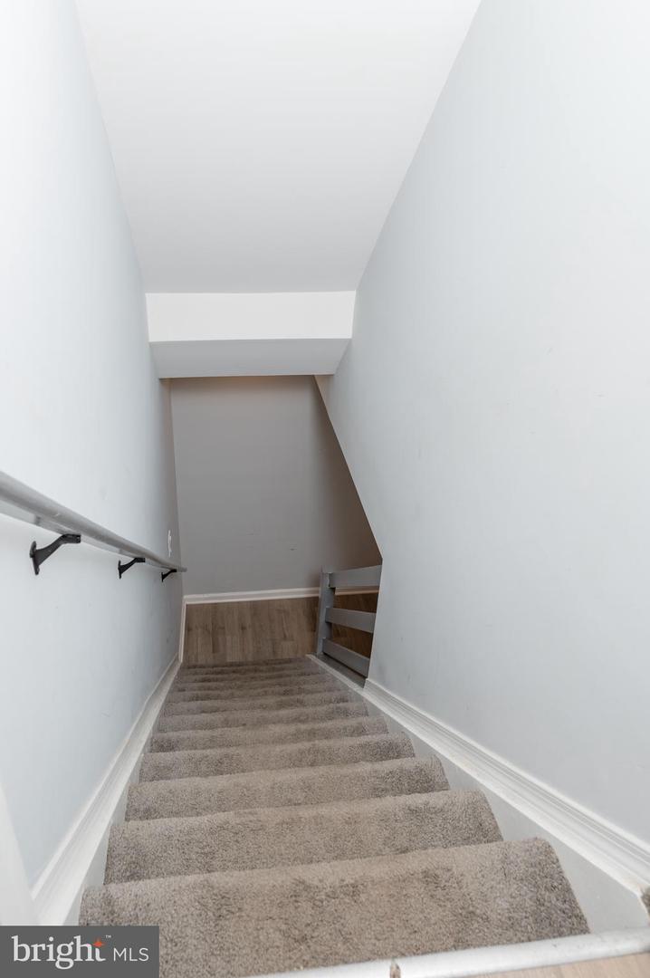 10 CROSS CUT LN, FREDERICKSBURG, Virginia 22405, 5 Bedrooms Bedrooms, ,3 BathroomsBathrooms,Residential,For sale,10 CROSS CUT LN,VAST2042760 MLS # VAST2042760